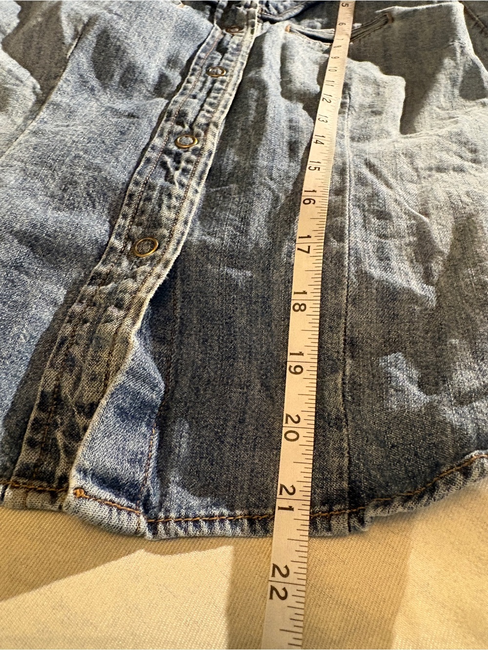 DKNY Jeans Light Wash Western Denim Button-Up Shirt - Picture 9 of 9